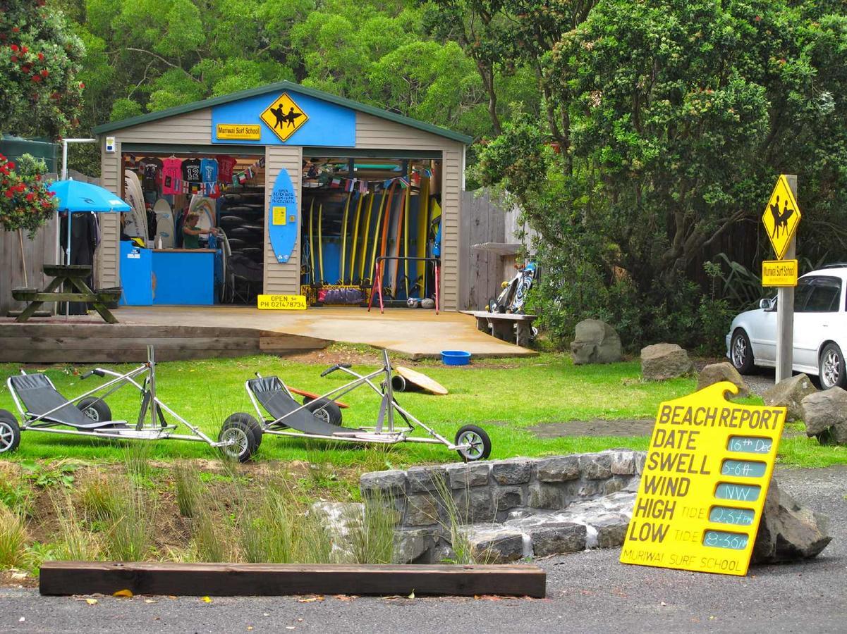 Coast Retreat Muriwai - Walk To The Beach!
