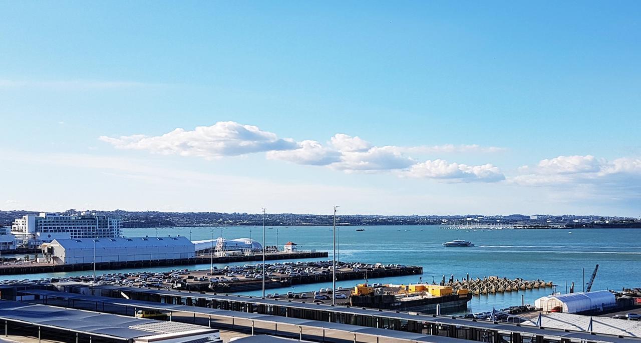 Central Harbor Views Apartment Apartment Auckland
