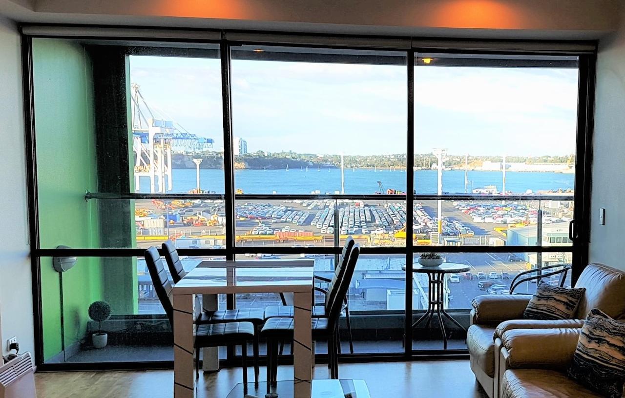 Central Harbor Views Apartment Auckland