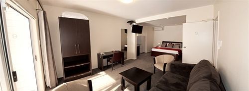 Motel At Eden Park