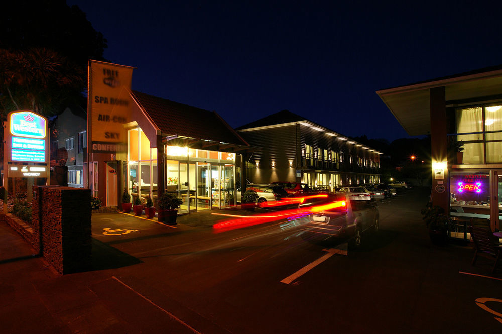 Western Newmarket &
