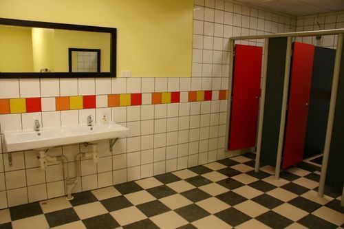 Silverfern Backpackers Hostel *