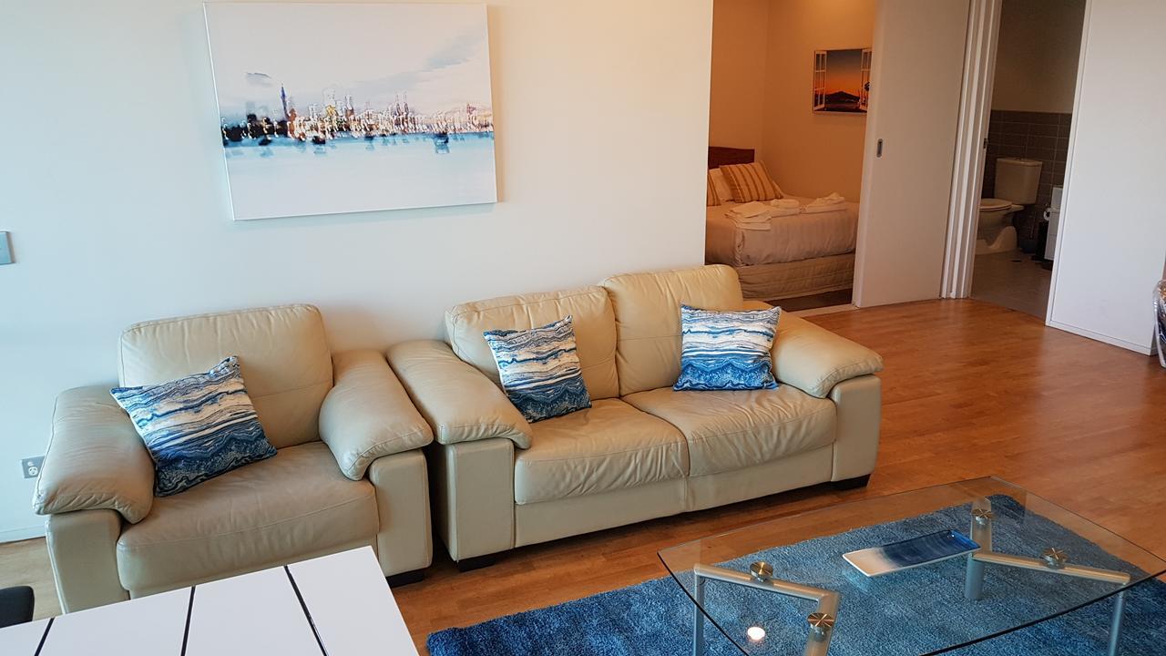 Central Harbor Views Apartment Auckland