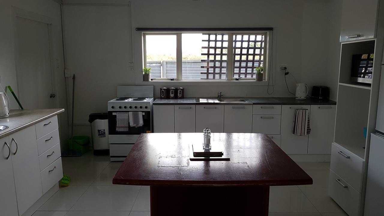 Hostel Forbes Grove Accommodation *