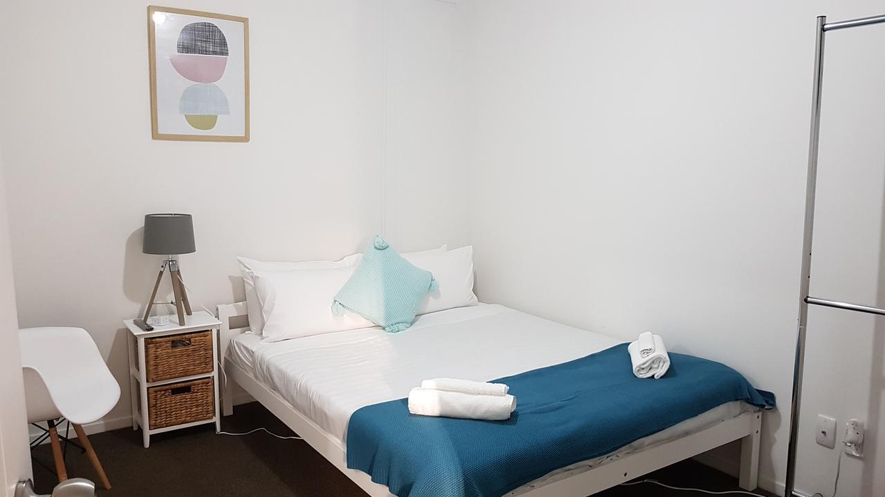 Hostel Forbes Grove Accommodation