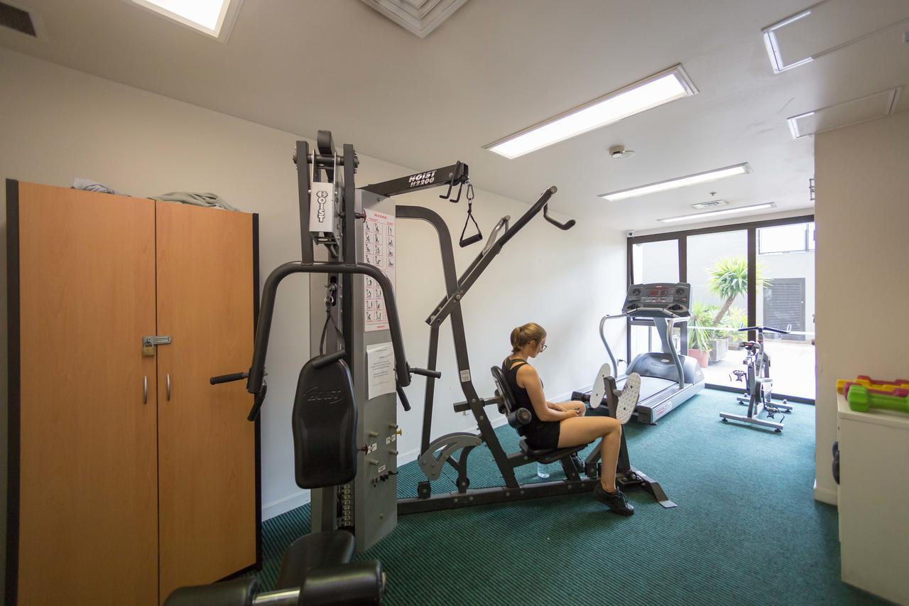 Dynasty Gardens 2 Bedroom Apartment- Free Parking! *