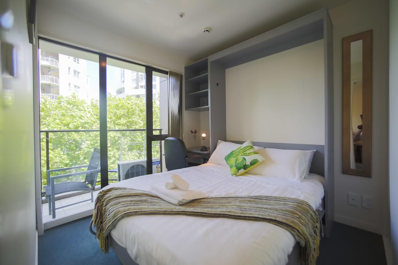 Apartment Dynasty Gardens 2 Bedroom Apartment- Free Parking!