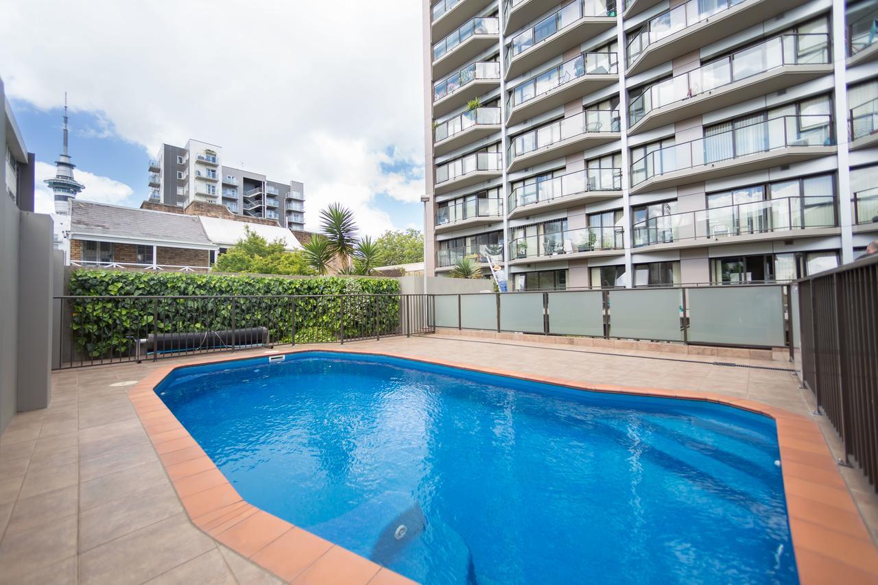Dynasty Gardens 2 Bedroom Apartment- Free Parking! Apartment