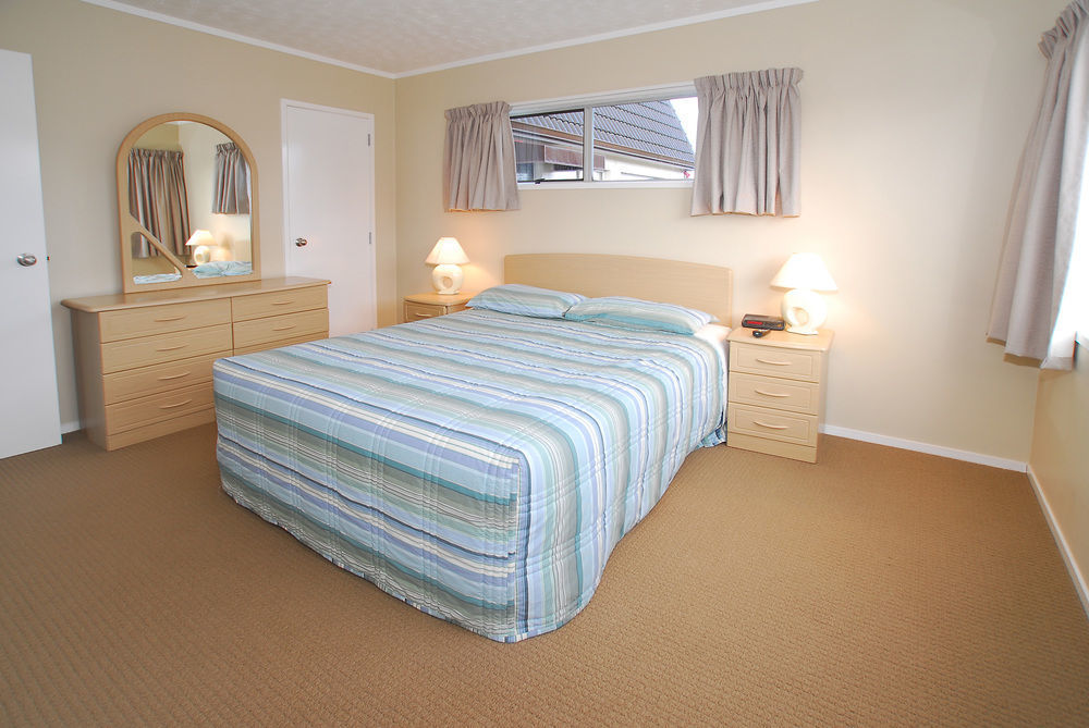Takapuna Motor 4* Auckland