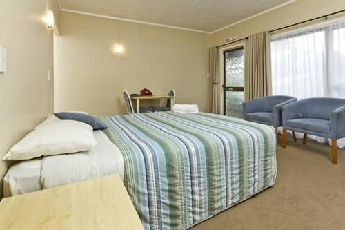 Takapuna Motor Motel 4*