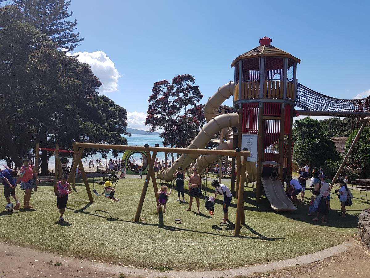 Takapuna Beach * Auckland