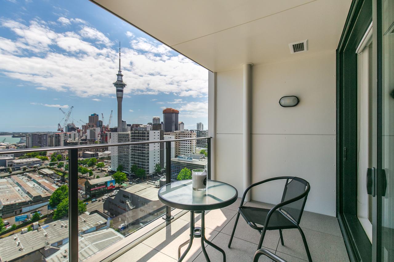 Penthouse With Access To Exclusive Rooftop Terrace *