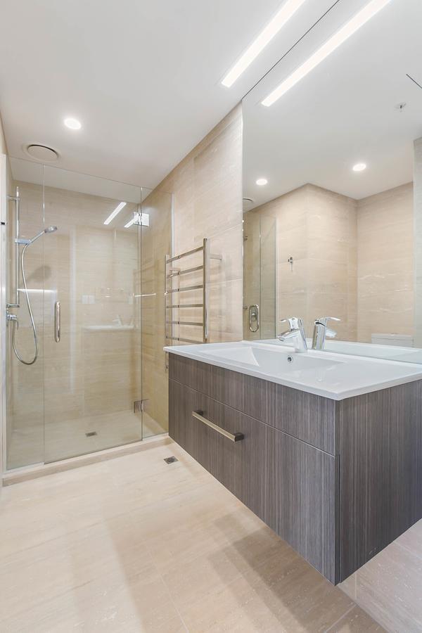 Penthouse With Access To Exclusive Rooftop Terrace
