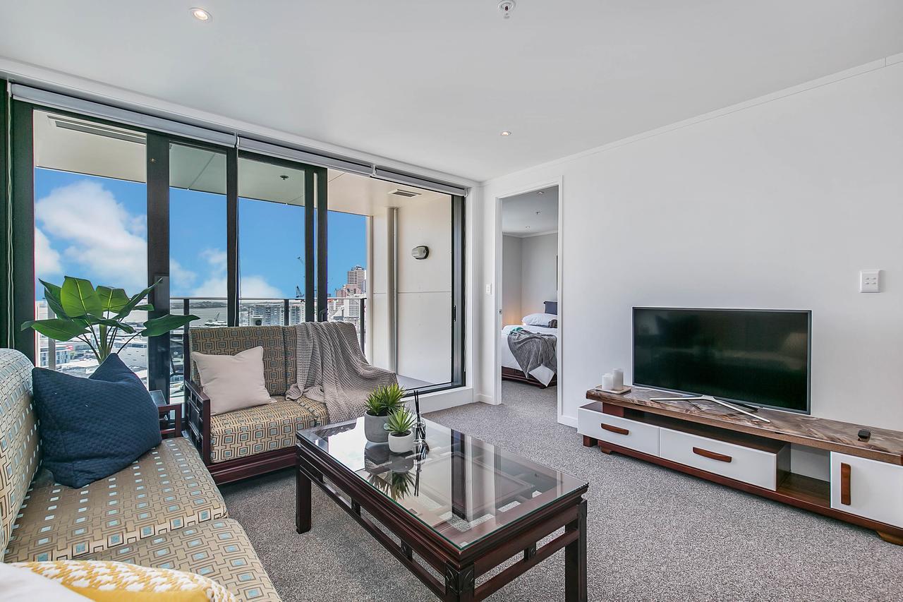 Penthouse With Access To Exclusive Rooftop Terrace * Auckland