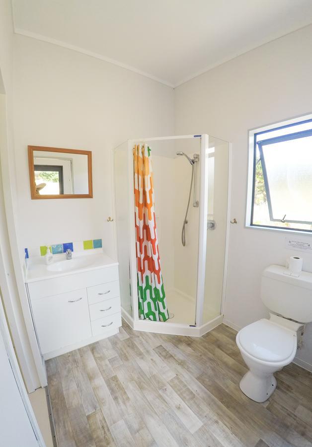 Coast Retreat Muriwai - Walk To The Beach! * Auckland