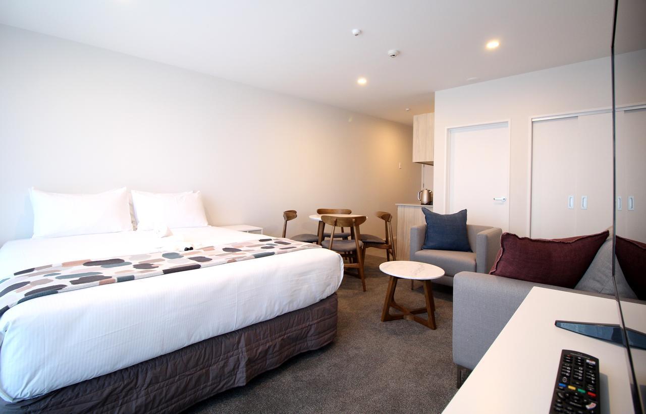 Fernz & Birkenhead 5*
