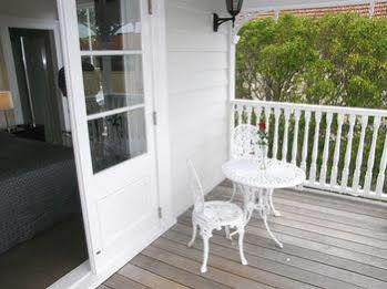 Ponsonby Manor Guest house