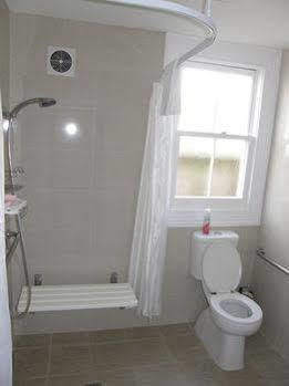 Ponsonby Manor 4*