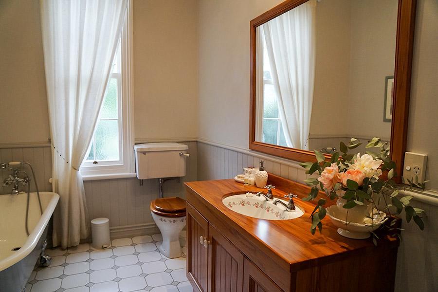 Brookwood Bed & Breakfast *