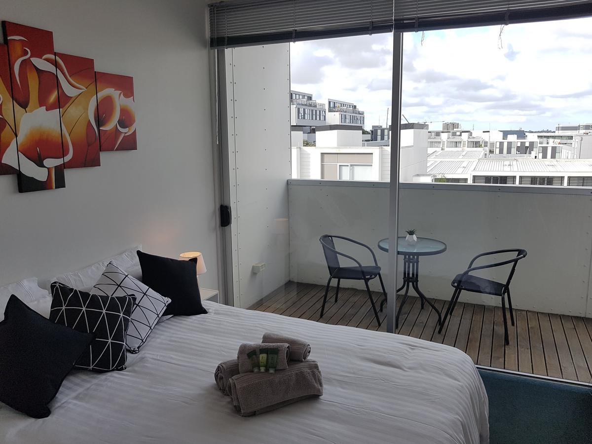 Fisher Point - Shared 3* Auckland