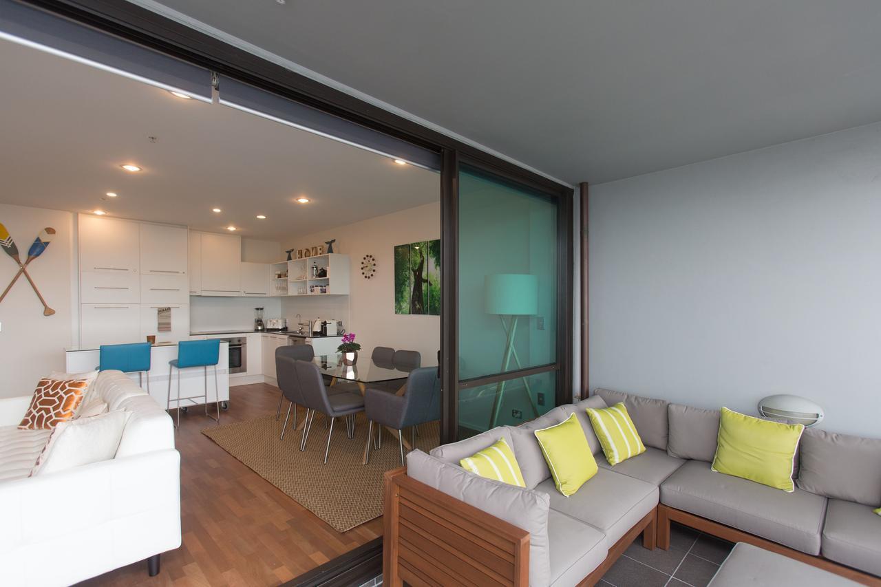 Perfect Location With Harbour Views Auckland