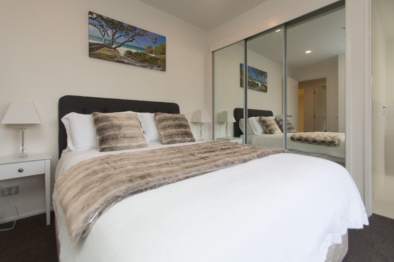 Perfect Location With Harbour Views Apartment