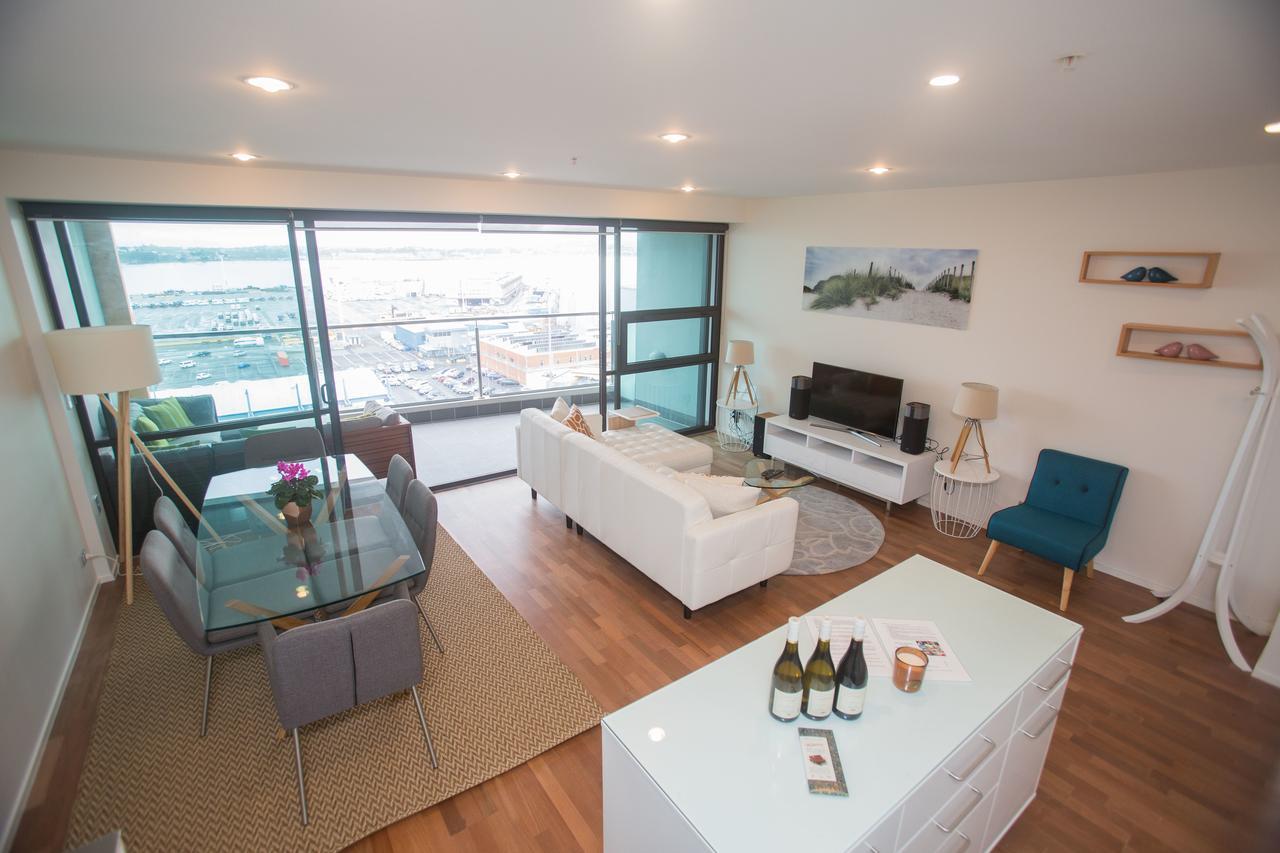Perfect Location With Harbour Views Auckland
