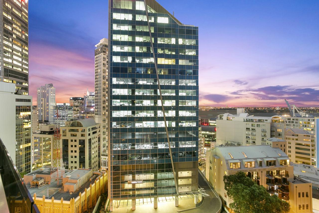 Apartment 12th Floor With & Harbour Views