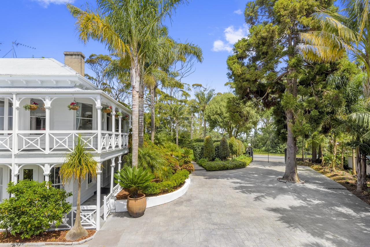 Western Springs To Central Heritage Guest house