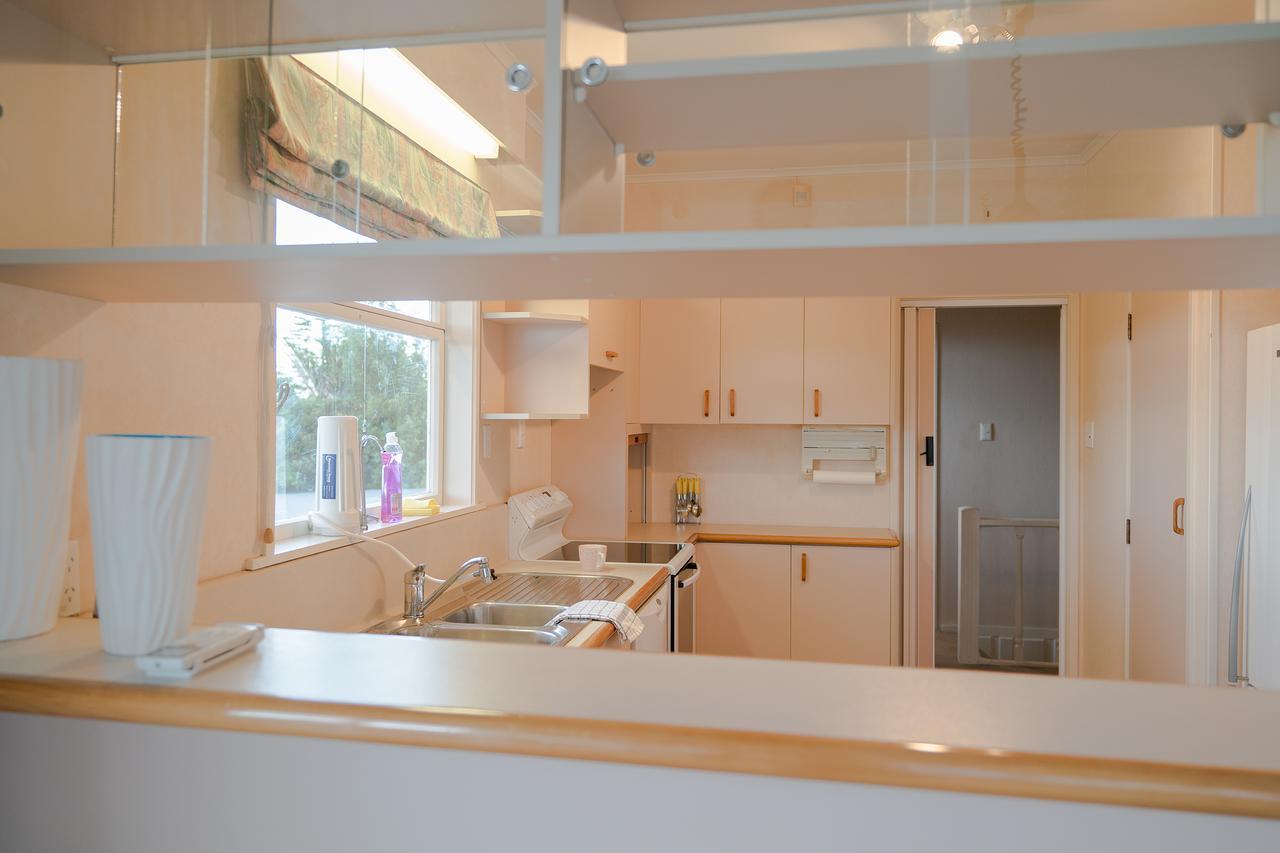 Holiday home New Windsor Super Cozy & Budgeting 3 Bdrm Auckland