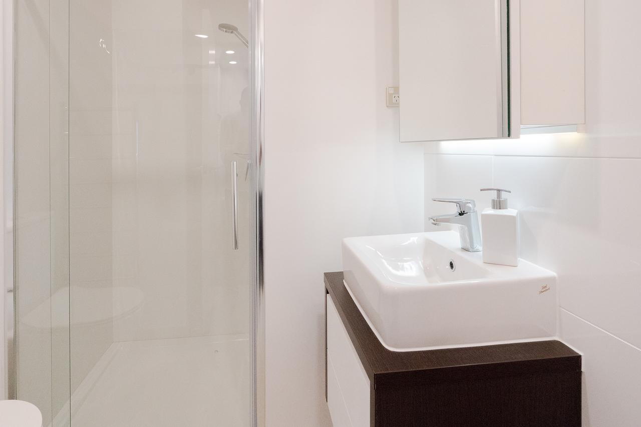 Cbd Brand New 2 Bedrooms