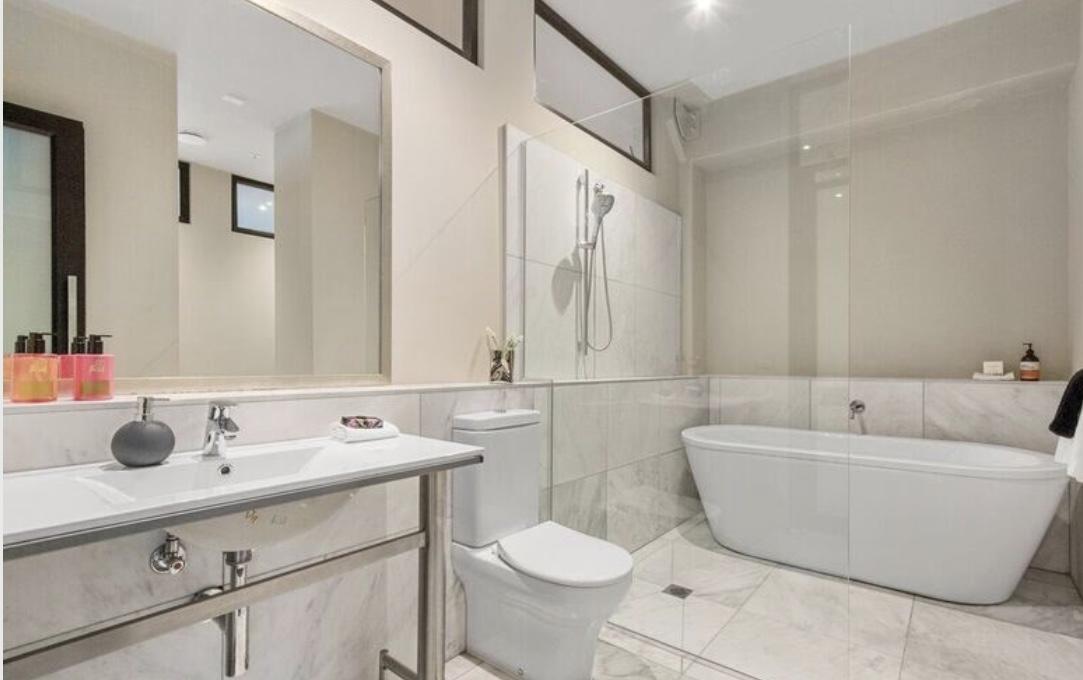 Bed & Breakfast Luxury In The Heart Of The City***** *