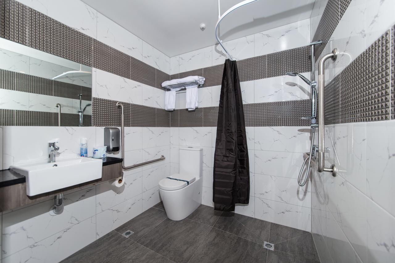 Bliss 3* Auckland
