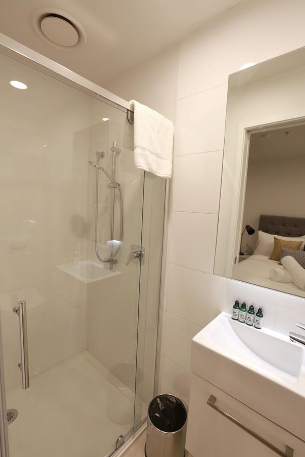 Everest Serviced On 4* Auckland