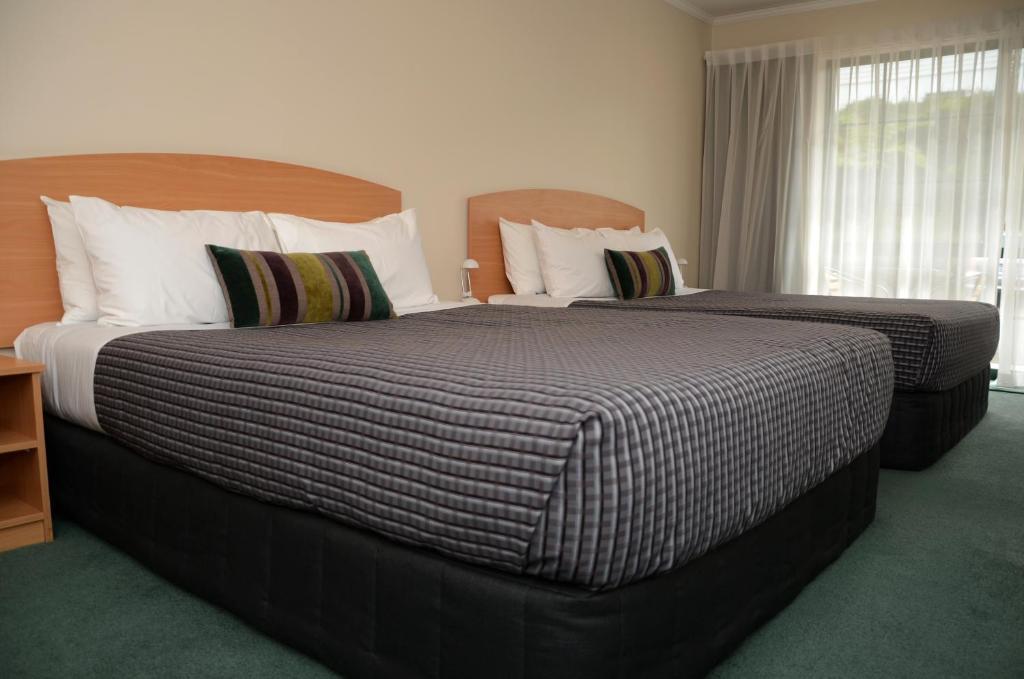 Greenlane Manor Motel 4*