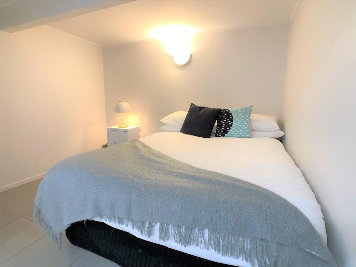 Apartment And Cozy In Kingsland. Great Value!!! *