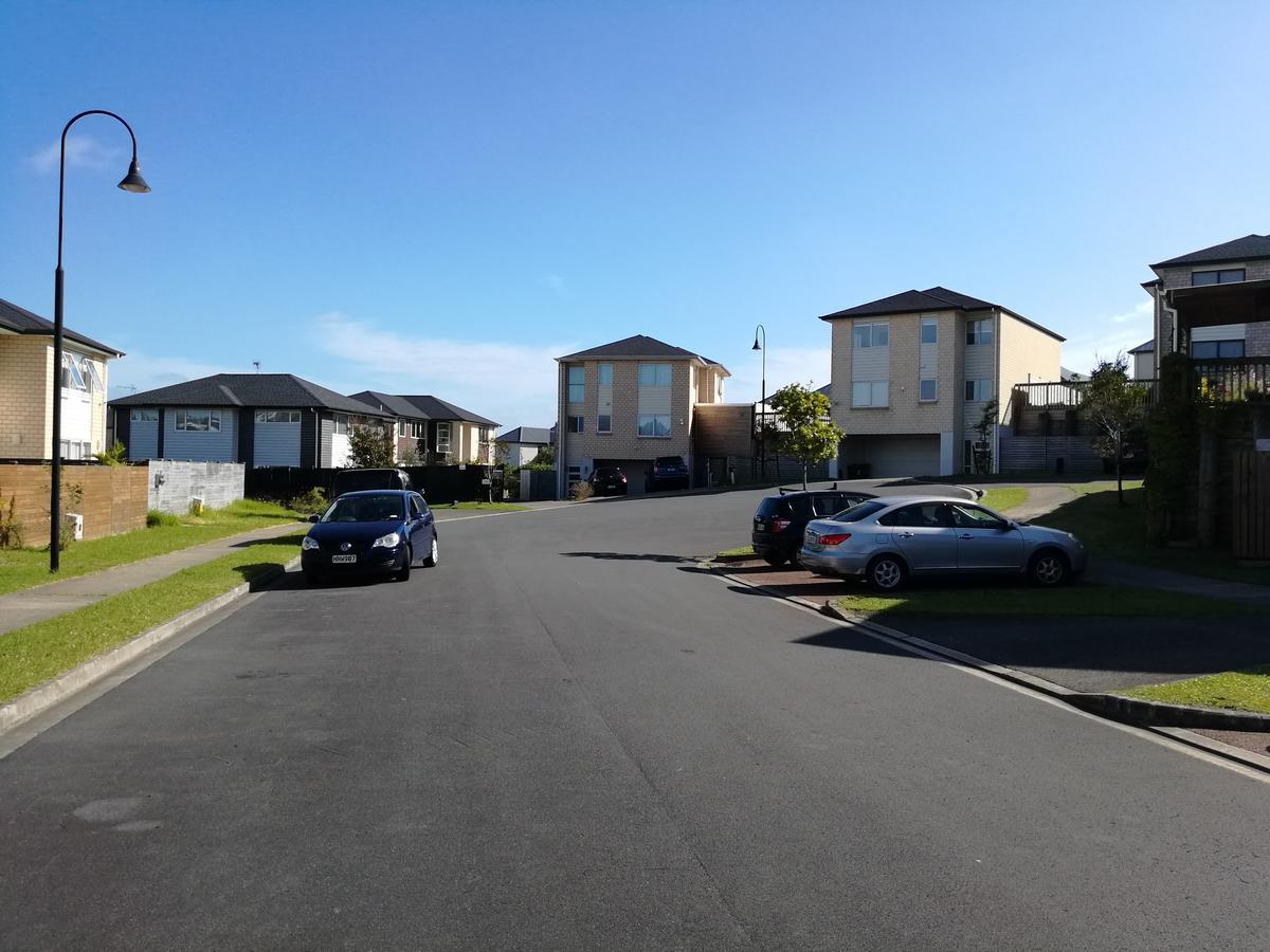 A Comfortable 5-bedrooms House Villa *