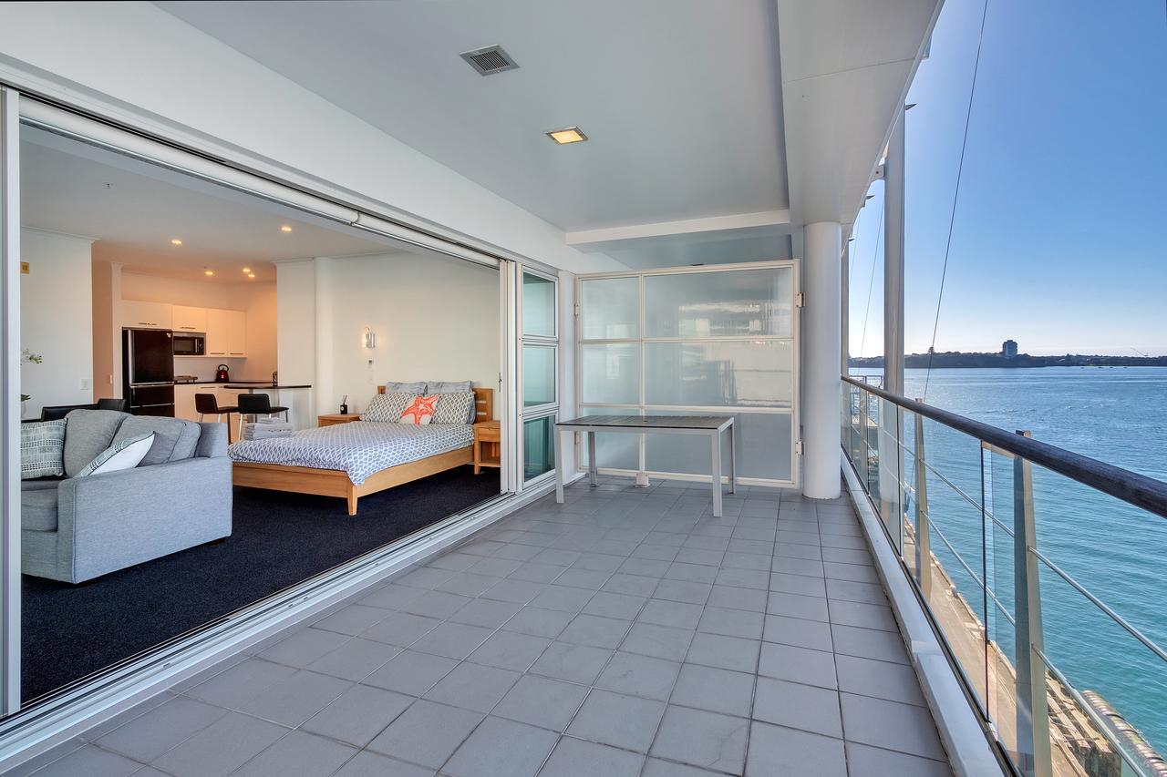 Stunning Harbour & City View Studio L Aircon & Wifi * Auckland