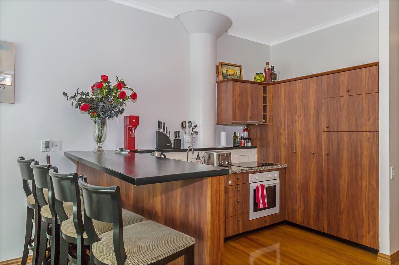 Apartment Comfortable Princes Wharf 2br For Up To 6 Guests *