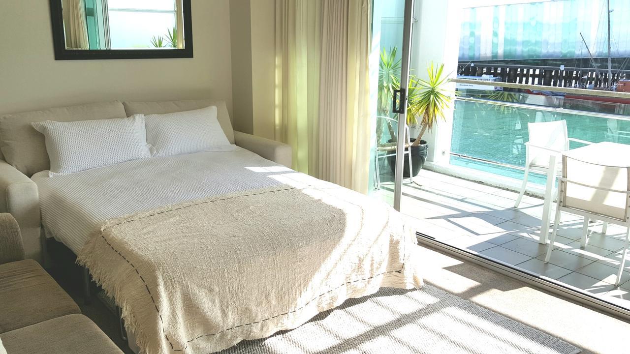 1br Princes Wharf With Fabulous Views Apartment