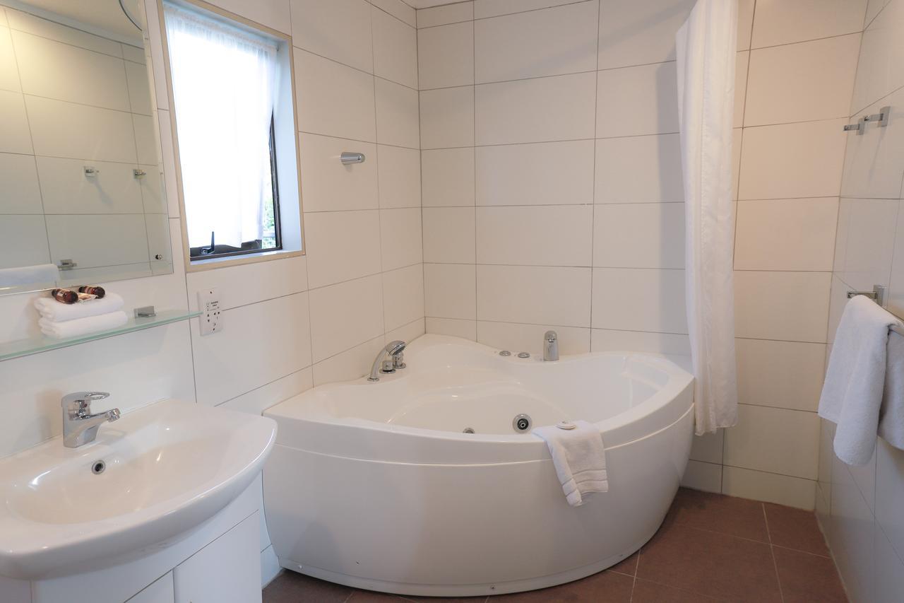 Motel Airport Manor 3*