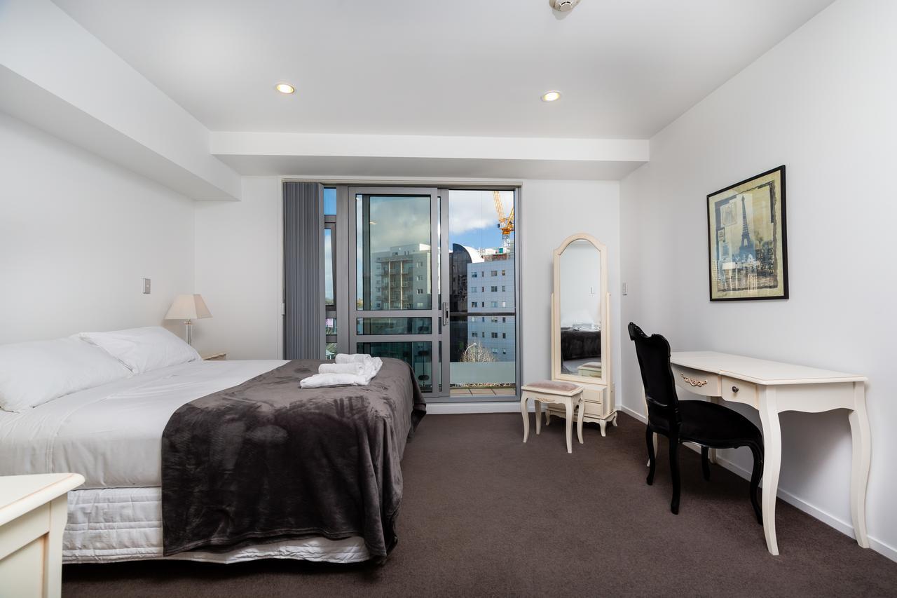 Apartment Beautiful With Balcony