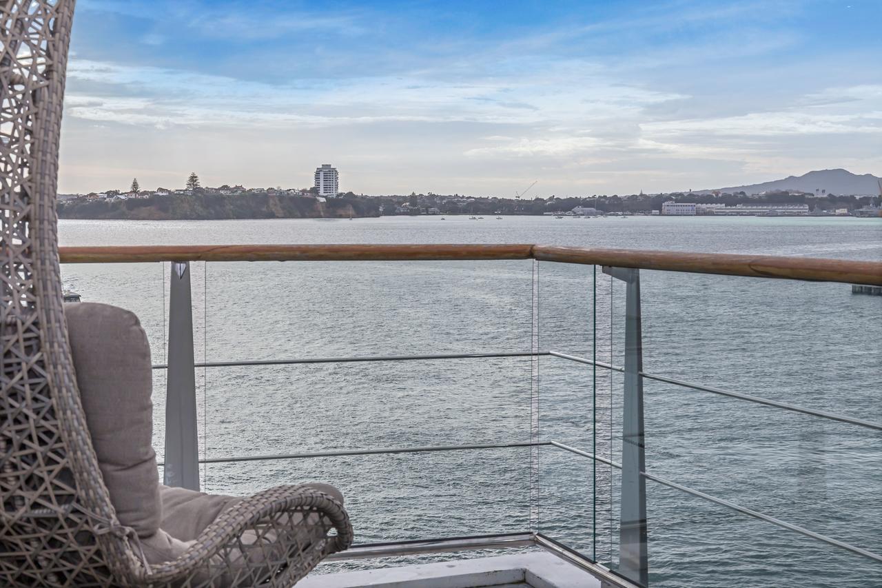 Apartment Princes Wharf 1br Sub-penthouse With Panoramic & Ocean Views