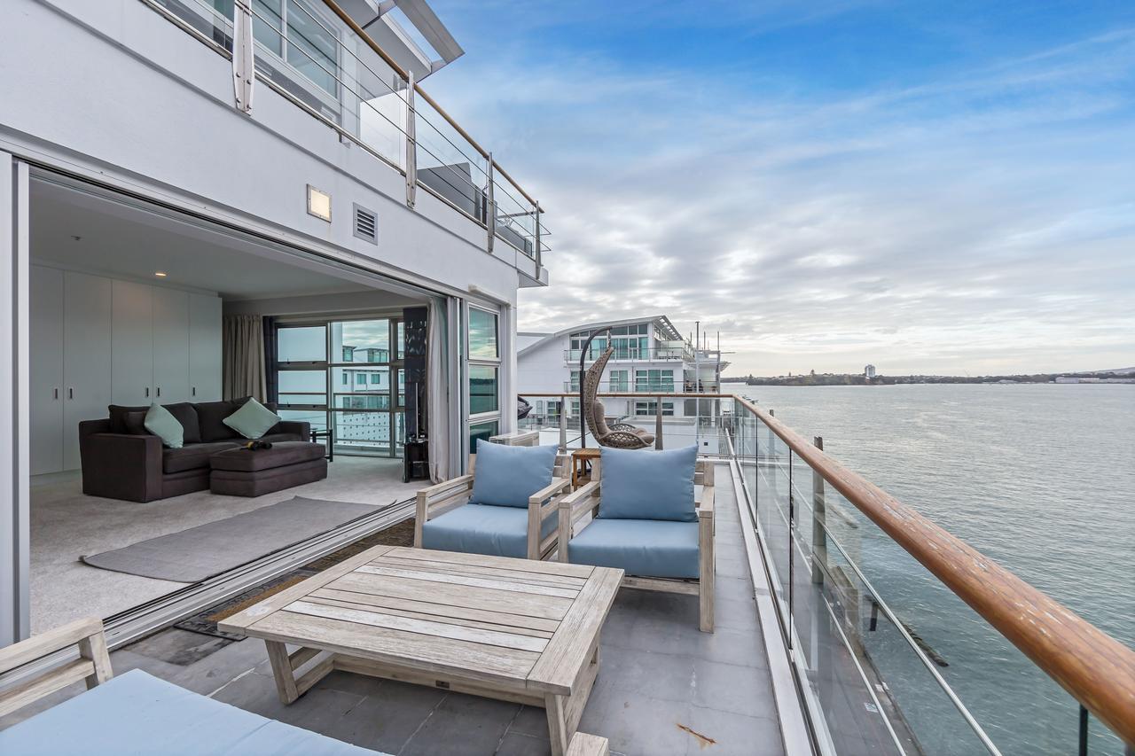 Princes Wharf 1br Sub-penthouse With Panoramic & Ocean Views