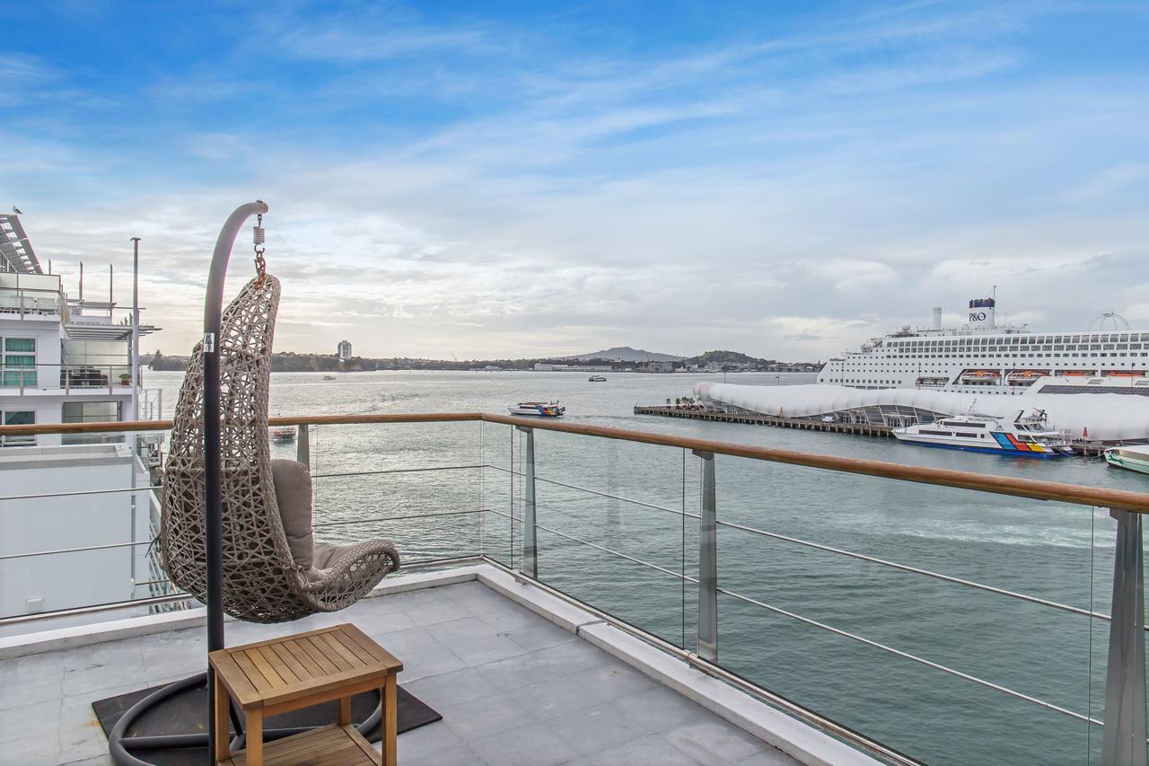 Princes Wharf 1br Sub-penthouse With Panoramic & Ocean Views Auckland