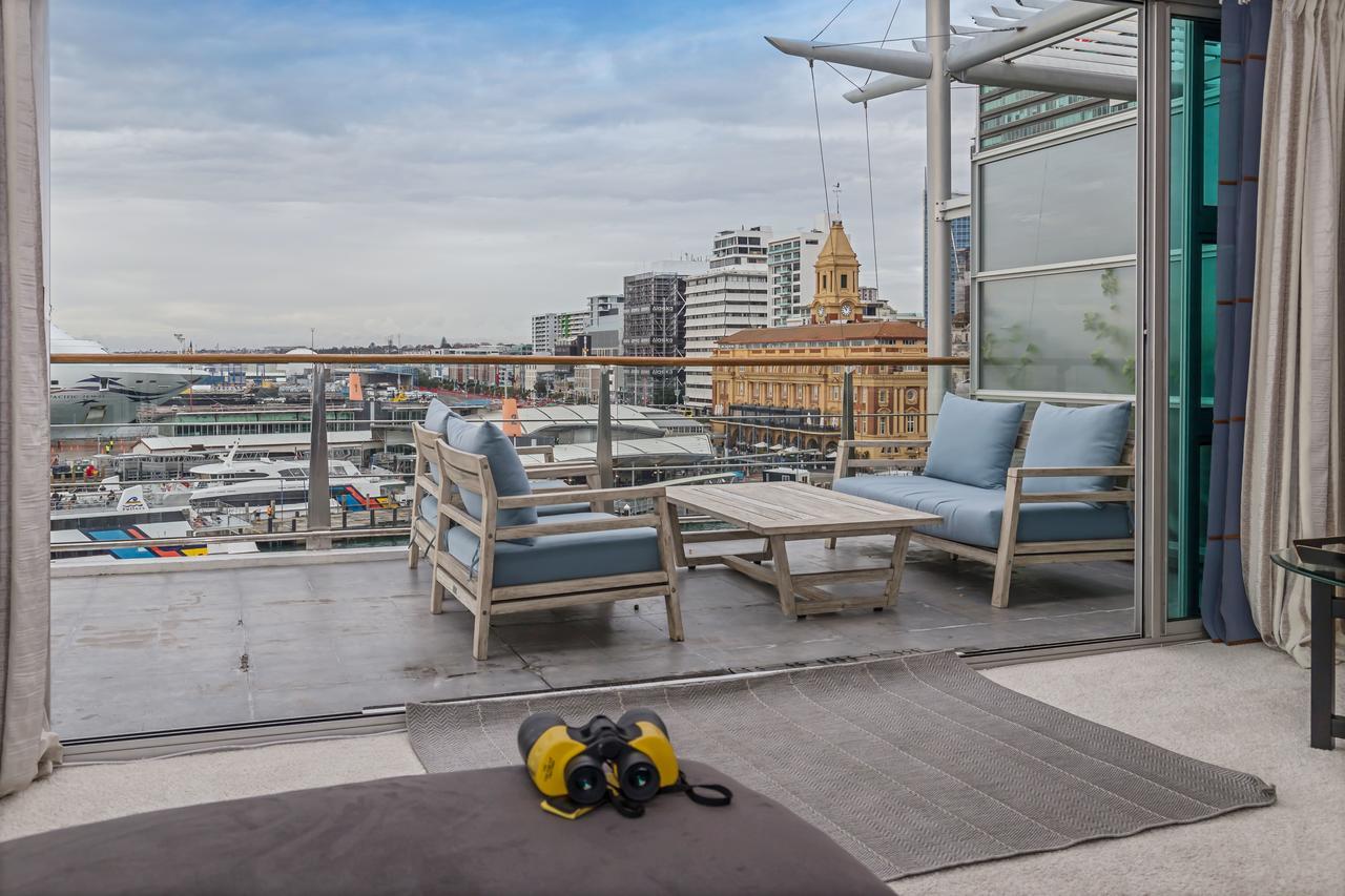 Apartment Princes Wharf 1br Sub-penthouse With Panoramic & Ocean Views *
