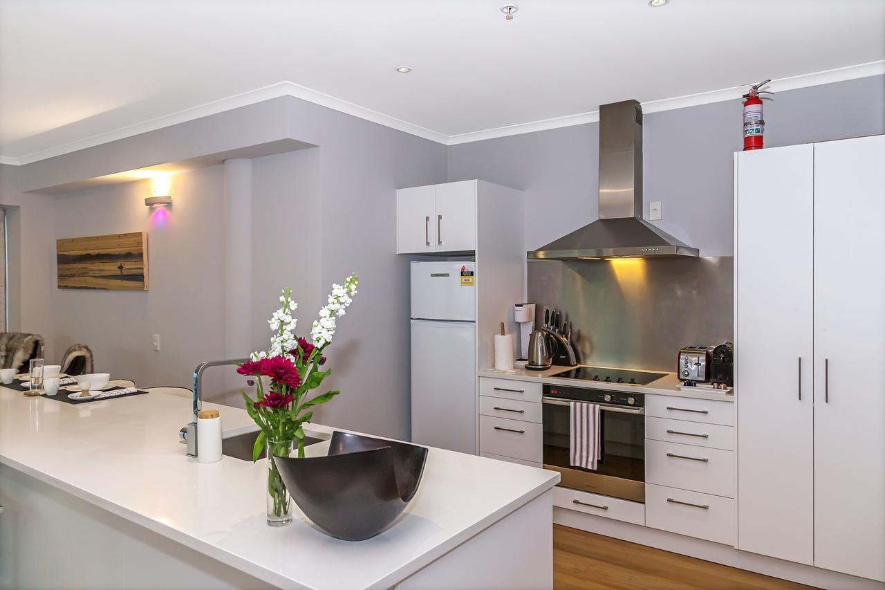 Apartment Princes Wharf 1br Sub-penthouse With Panoramic & Ocean Views