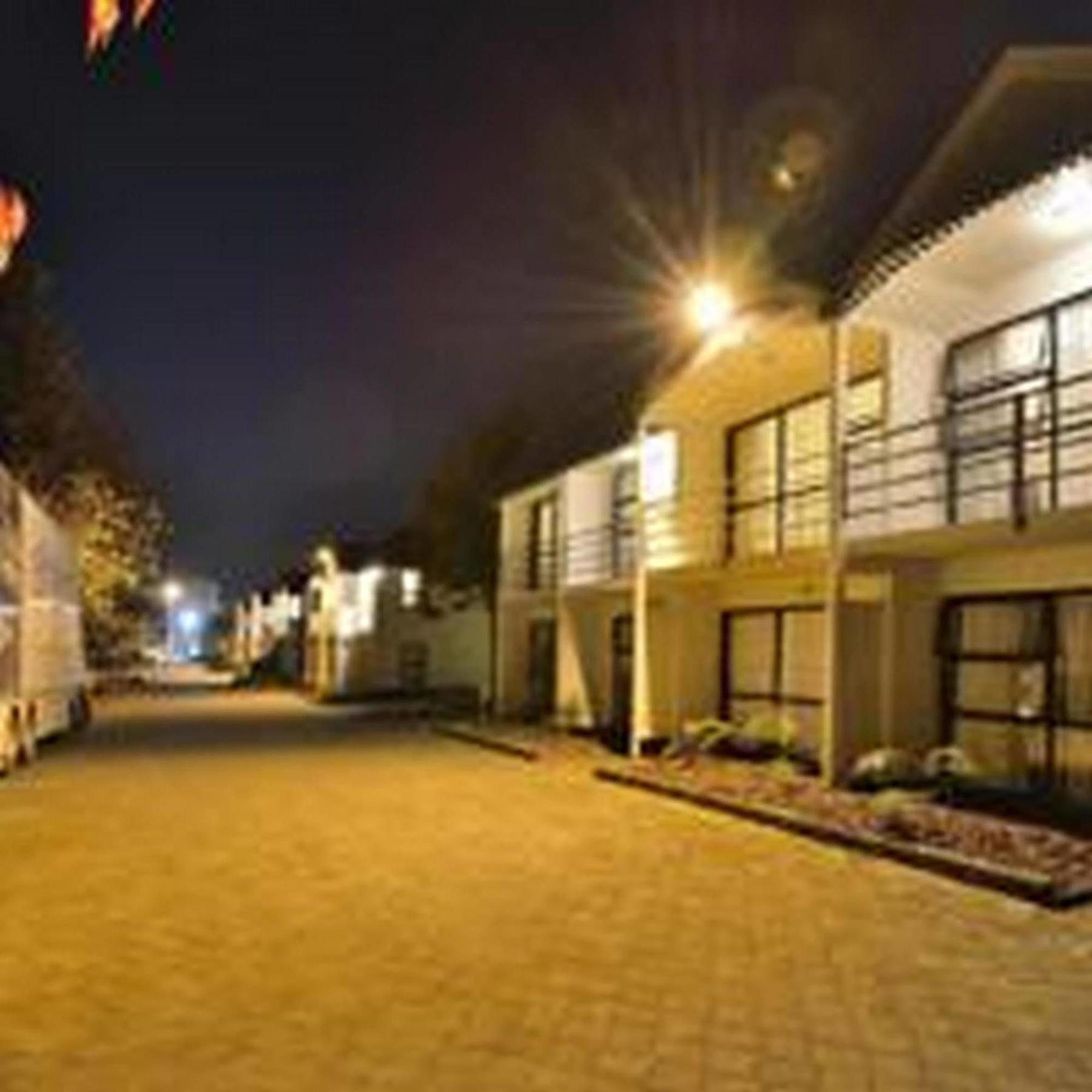 Hotel Manukau & Conference Centre