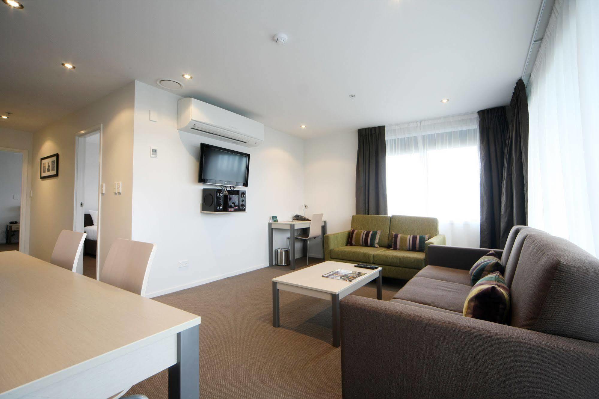 Quest Albany Serviced Aparthotel 4*