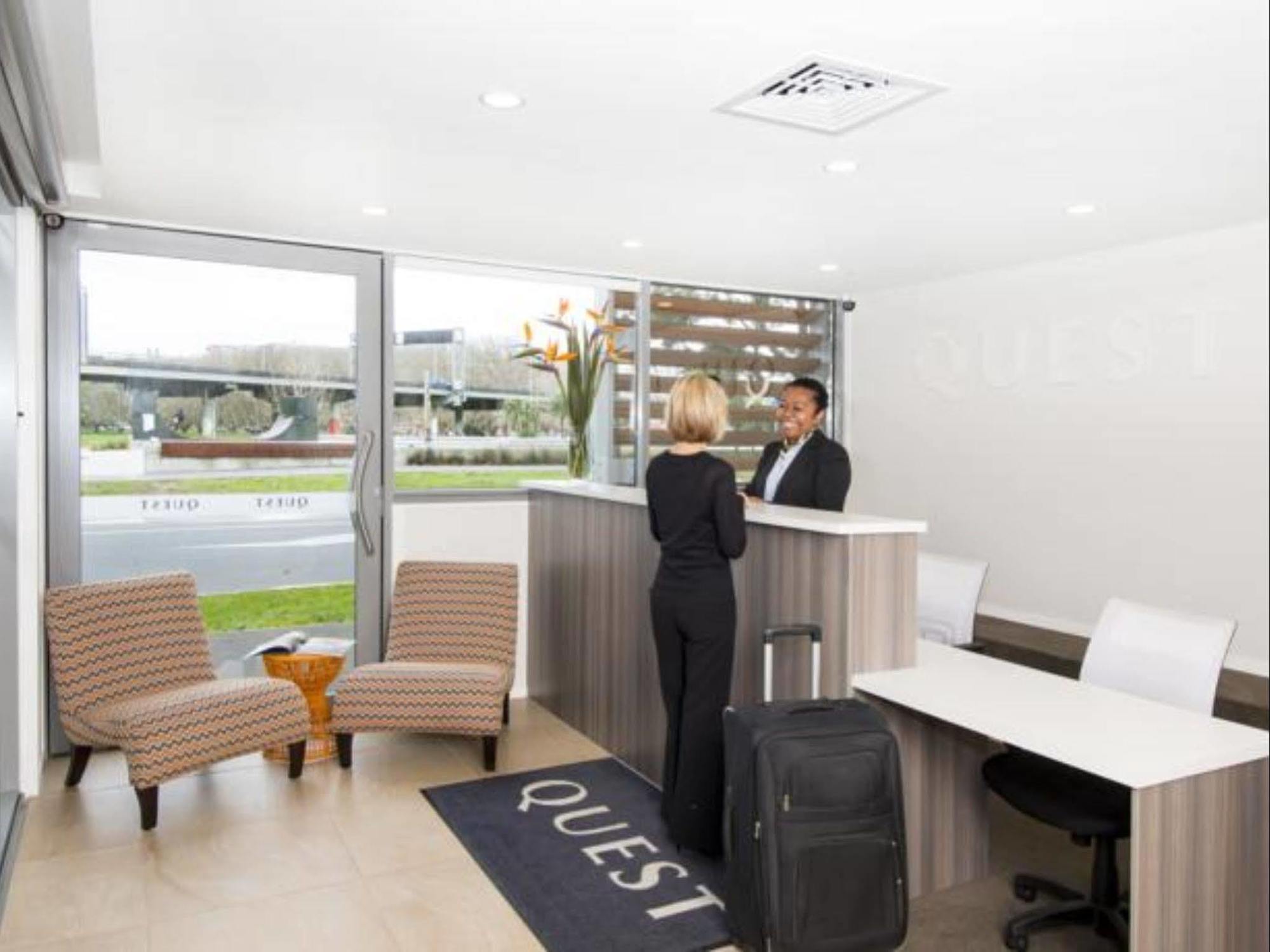 Quest On Beaumont Aparthotel 4*